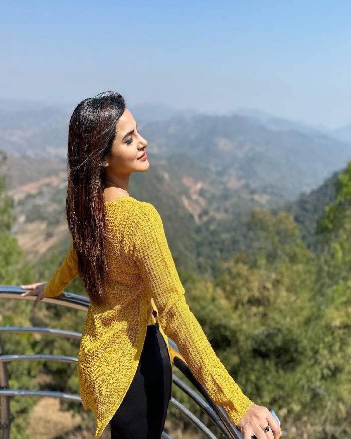 ashu reddy_teluguvox 5